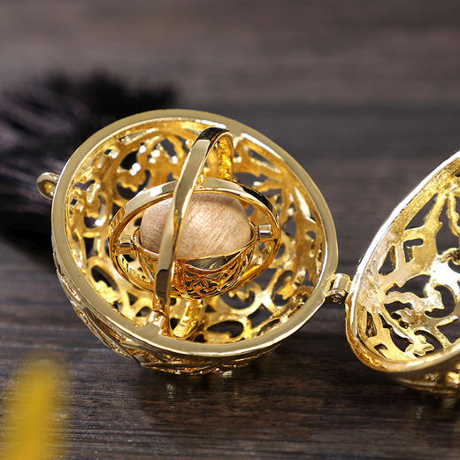 精美镂空设计大唐香囊挂饰 商品图3