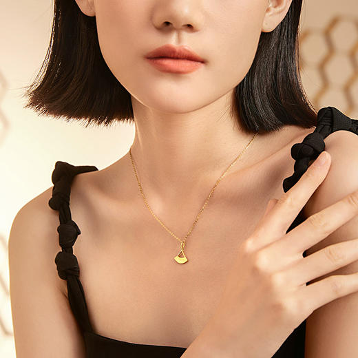 周六福5G黄金吊坠女无极金足金计价颈饰扇叶挂坠百搭送女友 商品图3