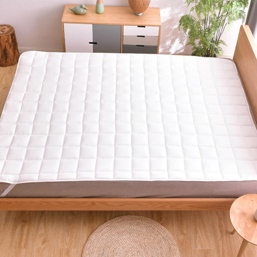 床褥薄防滑胶点席梦思保护 床褥学生可用1.2m1.5m1.8  无印良品 商品图1