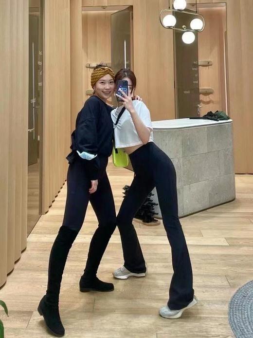 【限时折扣】LU瑜伽高腰紧身喇叭裤 商品图1