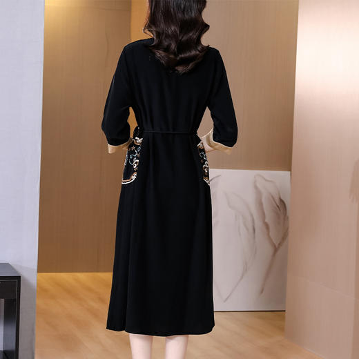 2022年春夏新款港味复古chic裙子中国风刺绣黑色收腰显瘦连衣裙女 AHM-as8013 商品图3