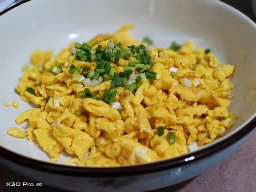 顺丰快递【竹林大散养刨刨鸡蛋】蓄天地之灵气 承天然之滋养 沉淀时间的味道 蛋黄细腻 蛋清Q弹 30枚 商品图3