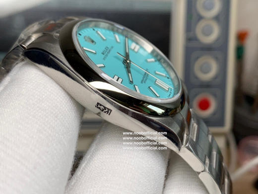 AR劳力士114300蚝式恒动系列.直径39mm.搭载订制版3132机芯.表壳表带与原版一致的运用904L钢材铸造而成➕整个手表是基于正品original原版开模的super copy版本精品中的精品 商品图3