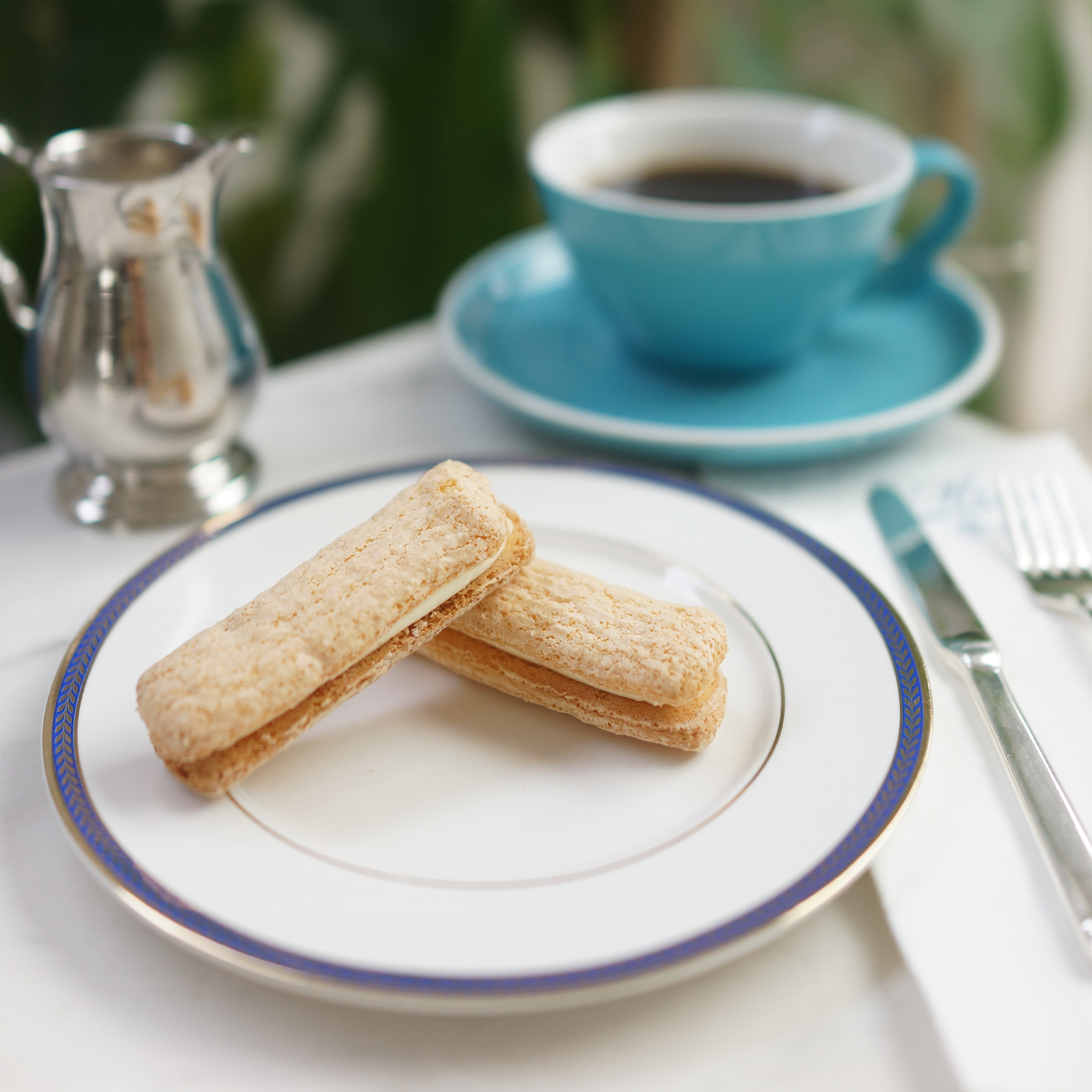 白脱冰脆脆书本礼盒