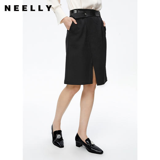 NEELLY纳俪商场同款2022秋季新款半身裙女下开叉显瘦黑色A字裙N22091E01138 商品图0