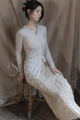 TOTEME 米灰色圆领羊毛开衫