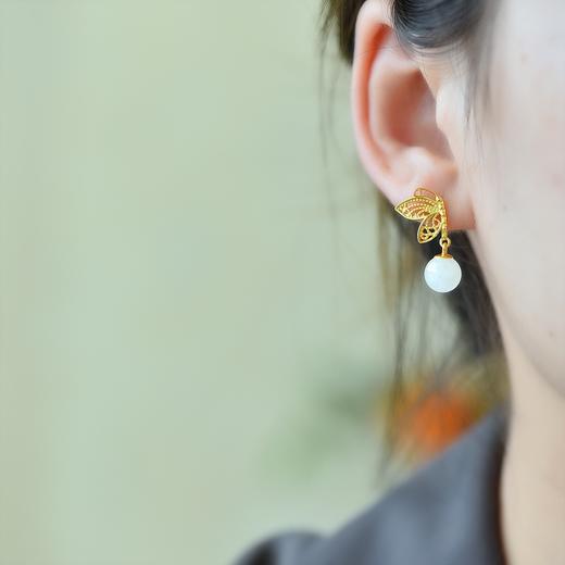 925银镀金蝴蝶镶嵌和田玉耳环古风8mm圆珠玉石耳坠  JX2571-2 商品图1