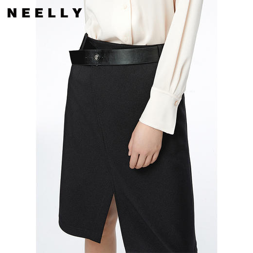 NEELLY纳俪商场同款2022秋季新款半身裙女下开叉显瘦黑色A字裙N22091E01138 商品图3