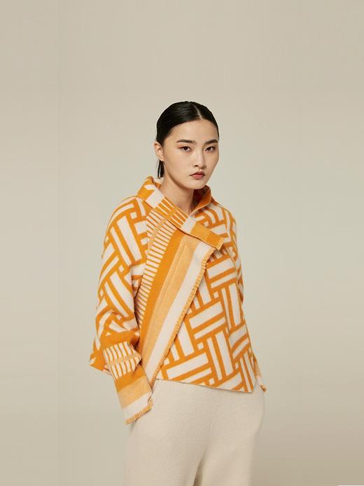 斜拉链提花面料羊绒外套 SJF94W229K 商品图4