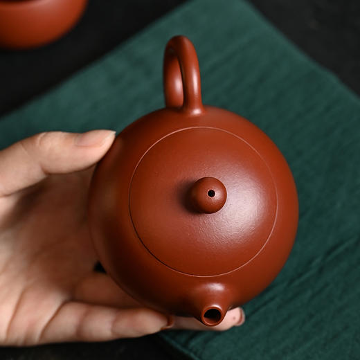 朱泥大红袍 西施紫砂套壶 宜兴紫砂壶 蒋兰娟手工制茶具茶壶 容量180cc 商品图2