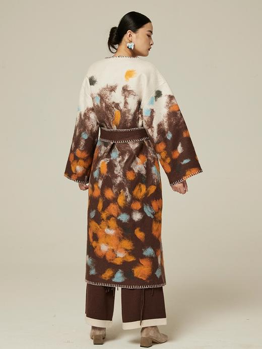 手工羊绒毛毡大衣 SJF94W180W 商品图4