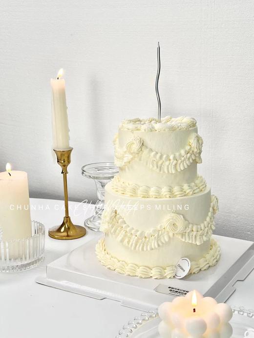 | 复古裱花双层蛋糕 | 商品图0