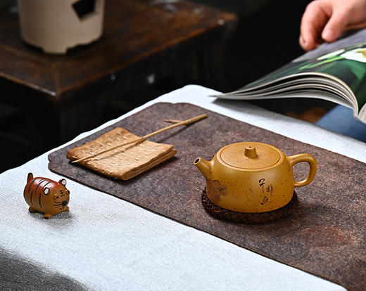 梵匠 断货王 特高温黄金段泥系列 『小巨轮、井栏、长乐未央』宜兴原矿紫砂壶 商品图6