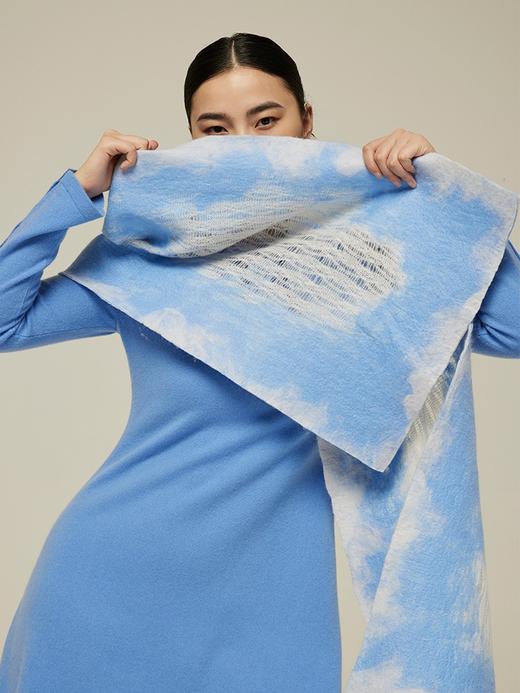针织羊绒手工毛毡围巾 SJF94P301K 商品图4