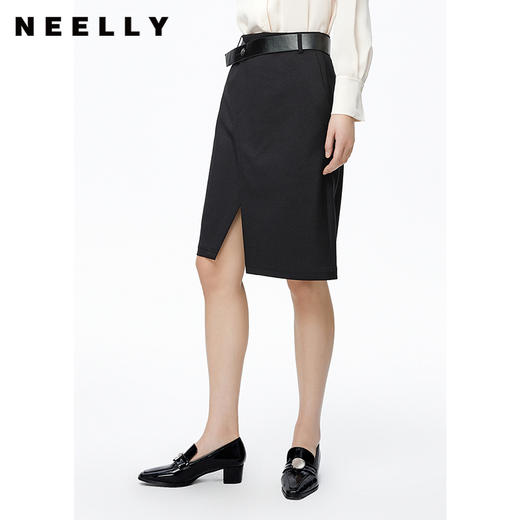 NEELLY纳俪商场同款2022秋季新款半身裙女下开叉显瘦黑色A字裙N22091E01138 商品图2