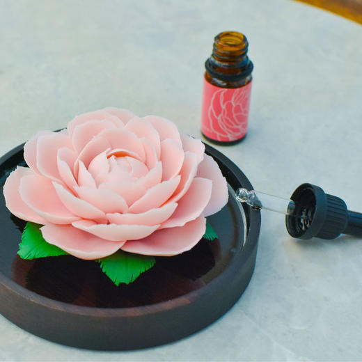 羽诗制造出品 有花在月·芳心套装陶瓷茶花扩香器非遗盘扣文创礼盒 商品图3