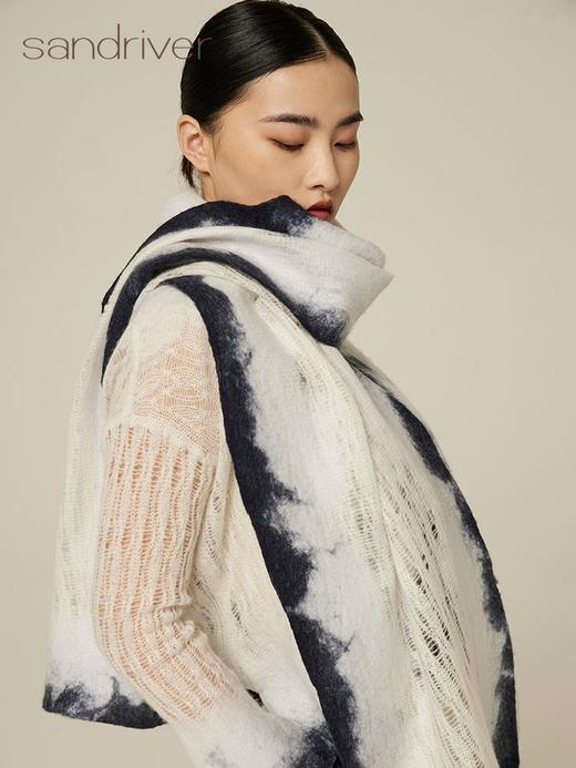 疗愈羊绒|针织羊绒桑蚕丝手工毛毡围巾 SJF94P297K 商品图3