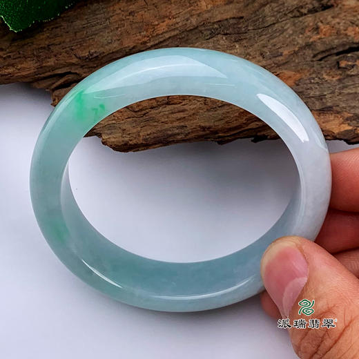 派瑞翡翠 翡翠手镯 糯种 绿色 商品图2