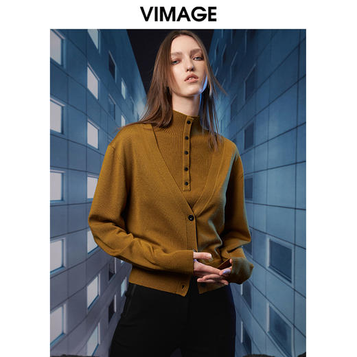 VIMAGE纬漫纪秋季新款时尚高领简约纯色两件套针织衫上衣V1801414 商品图3