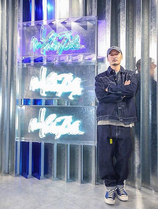 【服饰鞋包】余文乐潮牌秋季深蓝牛仔外套男春秋休闲男士复古夹克工装潮流上衣 商品图2