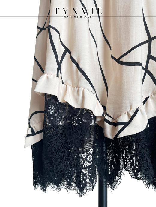 TYNVIE 波浪裙摆蕾丝拼接半身裙-印花 商品图4