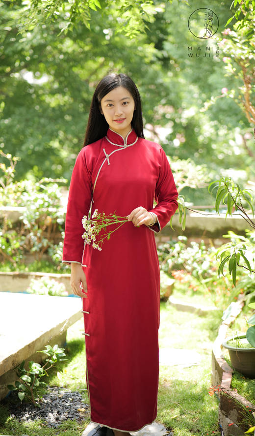 包边连肩长袖旗袍 商品图1