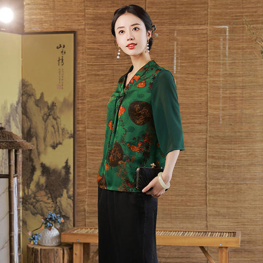 2022年新款高端高级感上衣复古气质改良日常小衫 JLM2211 商品图3