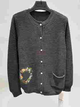 2F诗言志针织衫