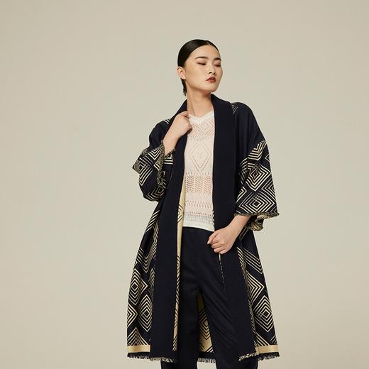 羊绒桑蚕丝提花面料大衣 SJF94W372K 商品图1