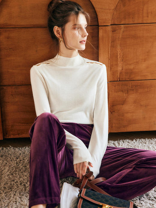 OLrain欧芮儿法式杏色针织衫女早秋2022新款修身镂空半高领打底衫 商品图1