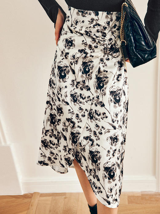 OLrain欧芮儿法式碎花半身裙女秋季2022年新款修身高级设计感长裙 商品图1