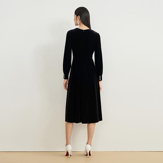 EITIE爱特爱冬季新款显瘦优雅圆领拼接蕾丝纯色高腰显瘦连衣裙女6707431 商品图4