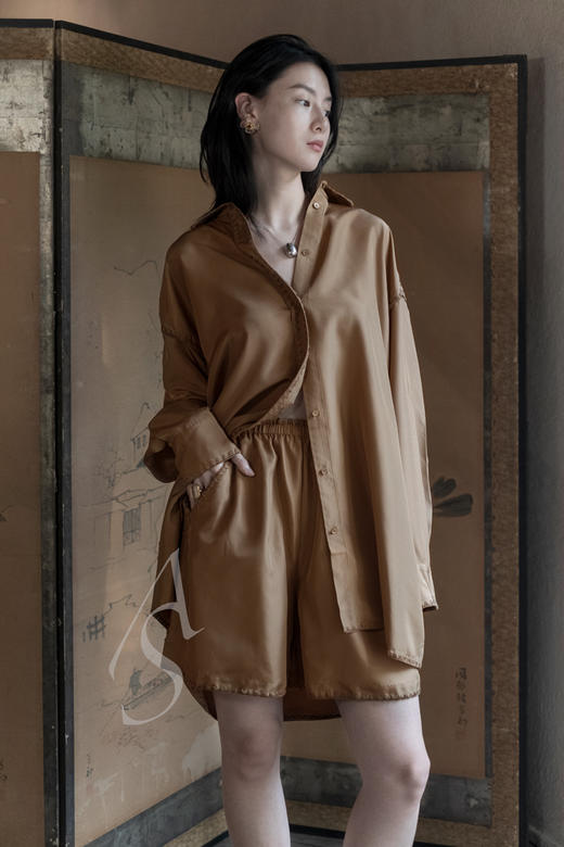 TOTEME 黄褐色/黑色/象牙白刺绣丝质短裤 商品图1