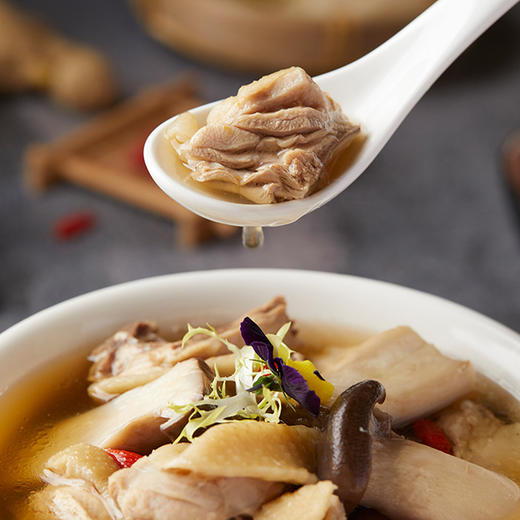 天农清远鸡老母鸡900g 生态散养老母鸡养足365天 家庭煲汤滋补 孕妇月子煲汤 商品图4