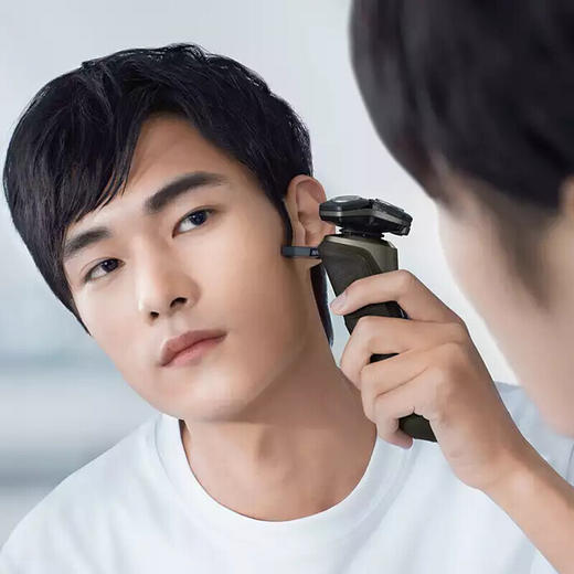 飞利浦（PHILIPS）剃须刀电动刮胡刀 干湿双剃三刀头男士剃胡刀胡须刀送男友礼物 S5536/09 商品图4