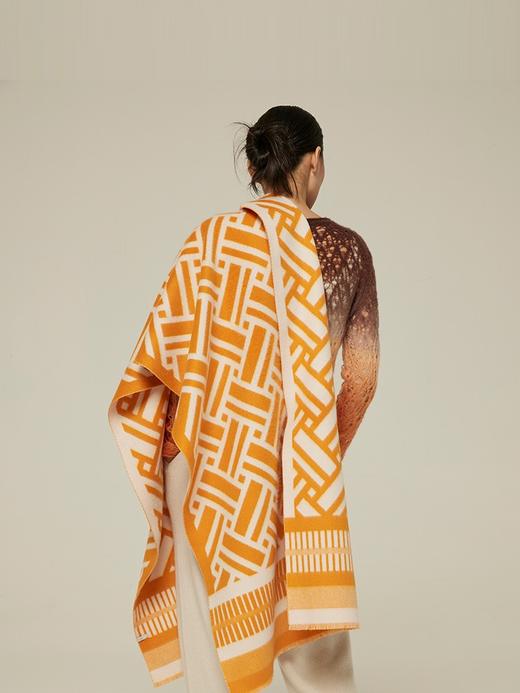 游牧编织纹羊绒双面披肩 SJF94P611W 商品图2