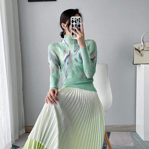 XXCFS-L1038YH-044新款时尚气质修身显瘦高领长袖褶皱打底衫 商品图3