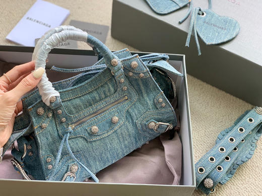 巴黎家新款来啦Le cagole  机车包 商品图5