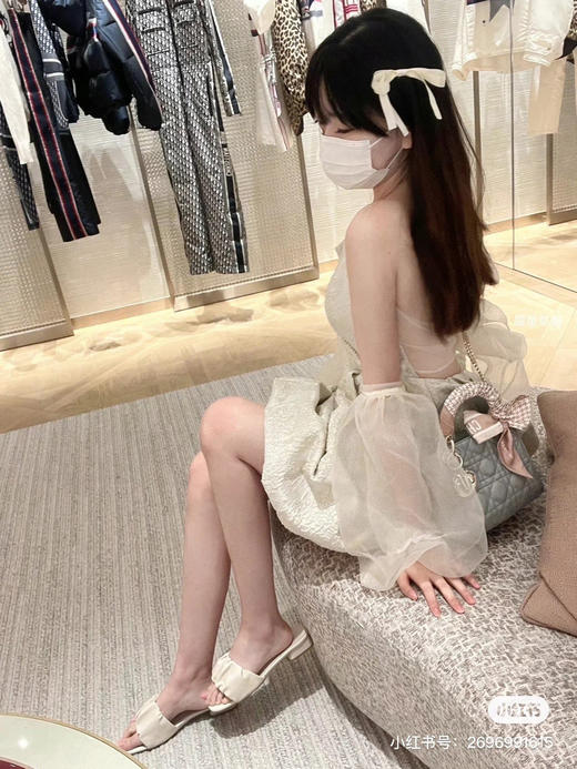 三格戴妃羊皮-珠光灰 商品图3