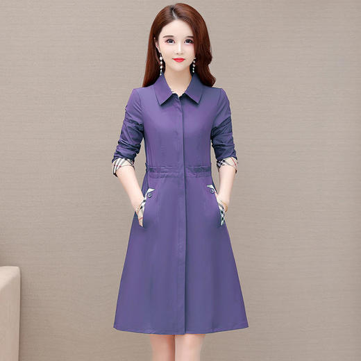 QYM-OMS-SLB102-L翻领长袖格子拼接气质风衣 商品图2