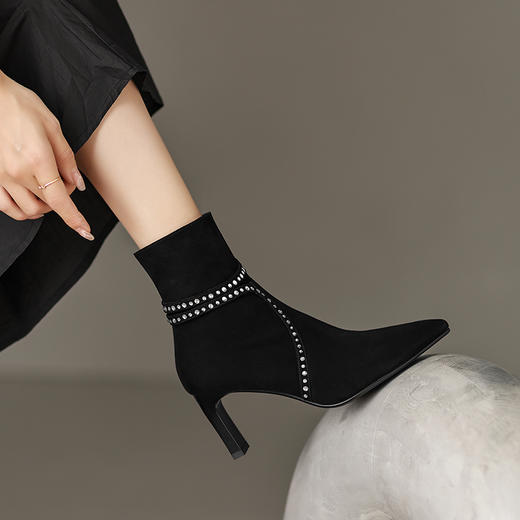 时尚百搭，超级修饰脚型秋冬真皮瘦瘦靴DB-M5366-1 商品图5