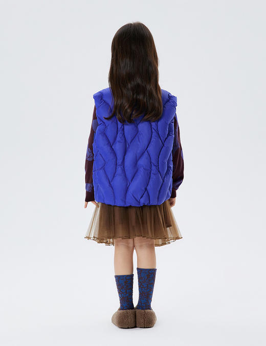 江南布衣童  22年秋款  蓬松短款羽绒马甲  1M9C10640 商品图5