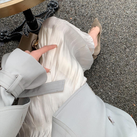 金蘑菇菇【22黑标 Marais巴黎周末】豆蔻灰绿风衣！垂顺中长款！ 商品图2