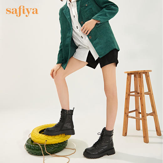 【春节不打烊】Safiya/索菲娅真皮短靴2022冬季新款英伦风机车厚底潮酷马丁靴女 SF24116028 商品图5