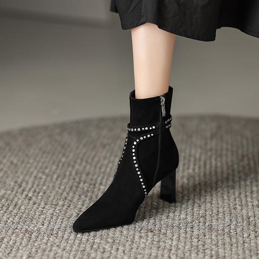 时尚百搭，超级修饰脚型秋冬真皮瘦瘦靴DB-M5366-1 商品图6