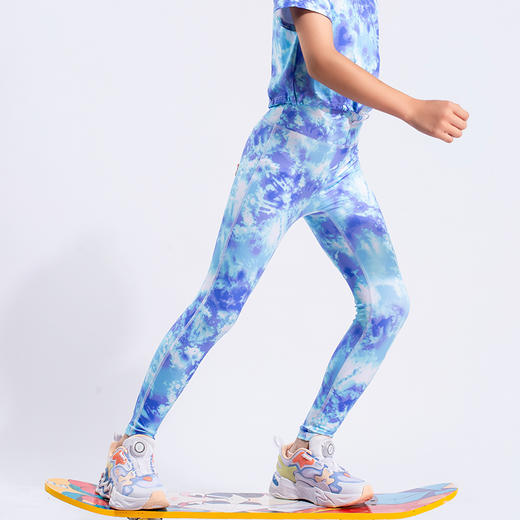 跃牌【欲动春风】儿童系列 新款亲肤涂鸦运动舞蹈训练休闲健身裤23303 商品图5