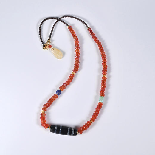 黑白镶蚀线珠+红玛瑙项链 商品图0