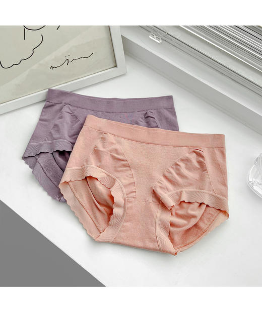 老米优品 / 舒适性真的是让人惊叹哦！质感敲棒！《莫代尔无缝花边包臀中腰女士内裤》弹力很大，穿起来不紧绷，没有束缚感，喜欢简约舒适型小内的别错过它！NK220829B 商品图6