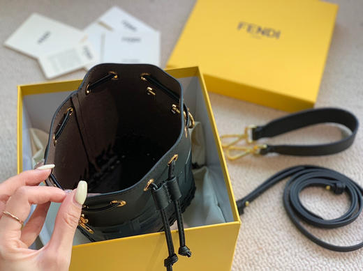 FD MonTresor编织小水桶包 商品图7