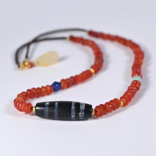 黑白镶蚀线珠+红玛瑙项链 商品图1